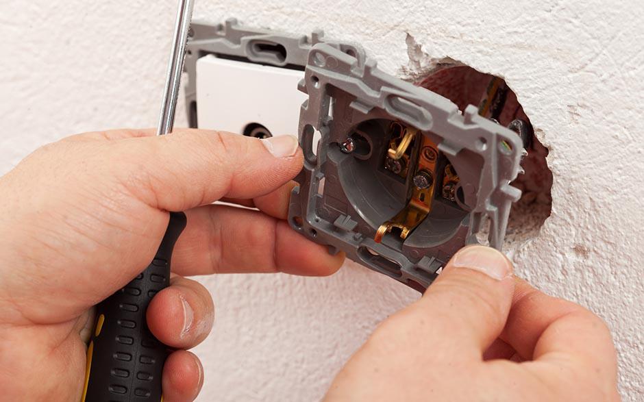 recherche travail électricien bâtiment Les Lilas